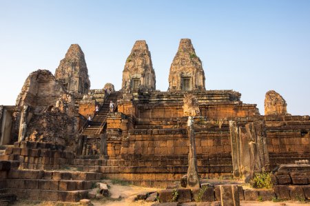 Phnom Bakheng temple at sunset