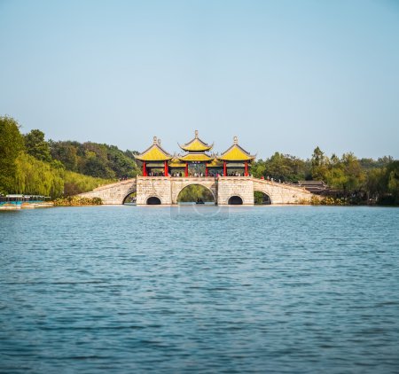 yangzhou five pavilion bridge