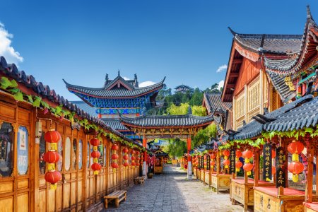 Street decorated with traditional Chinese red lanterns, Lijiang