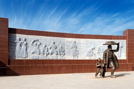 A modern sculpture to celebrate baking in the ancient city of Kashgar, China