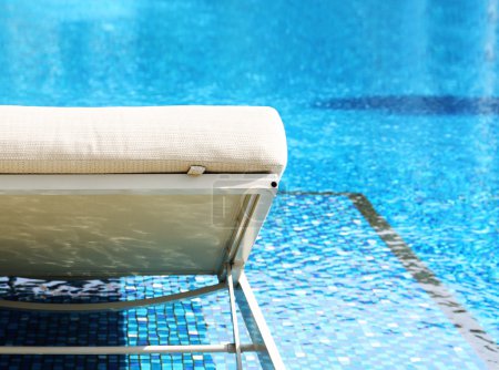 chair side swimming pool