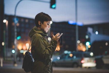 年轻漂亮的女人