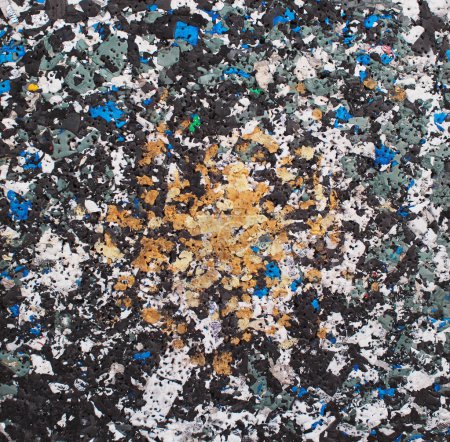 按下的发泡塑料垃圾