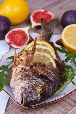 grilled fish with lemon and figs